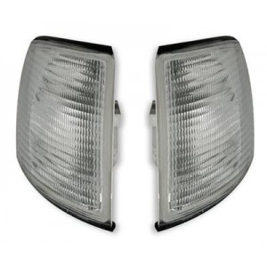 Předn&iacute; čir&eacute; blikače Audi A6 C4 94-97 &ndash; b&iacute;l&eacute;