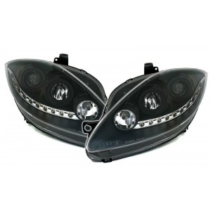 Předn&iacute; světla DEVIL EYES Seat Leon 05-09 &ndash; čern&aacute;