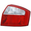 Zadn&iacute; světlo Audi A4 B6 8E 01-04 červen&eacute;/b&iacute;l&eacute;, PRAV&Eacute;