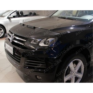 VW Touareg 2 (10-15) potah kapoty CARBON čern&yacute;